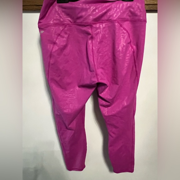 Fabletics leggings, size L - Picture 2 of 3